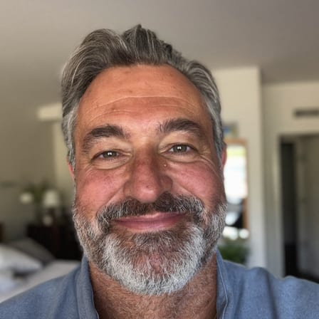 Portrait d'un habitant des Chaprais après sa demande de devis à Besançon